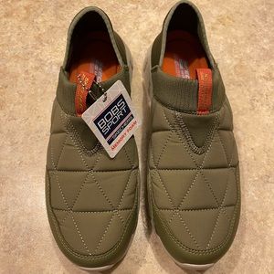 NEW BOBS SPORTS BY SKECHERS B Flex Mighty Puff Olive Sneaker Women’s Size 9.5